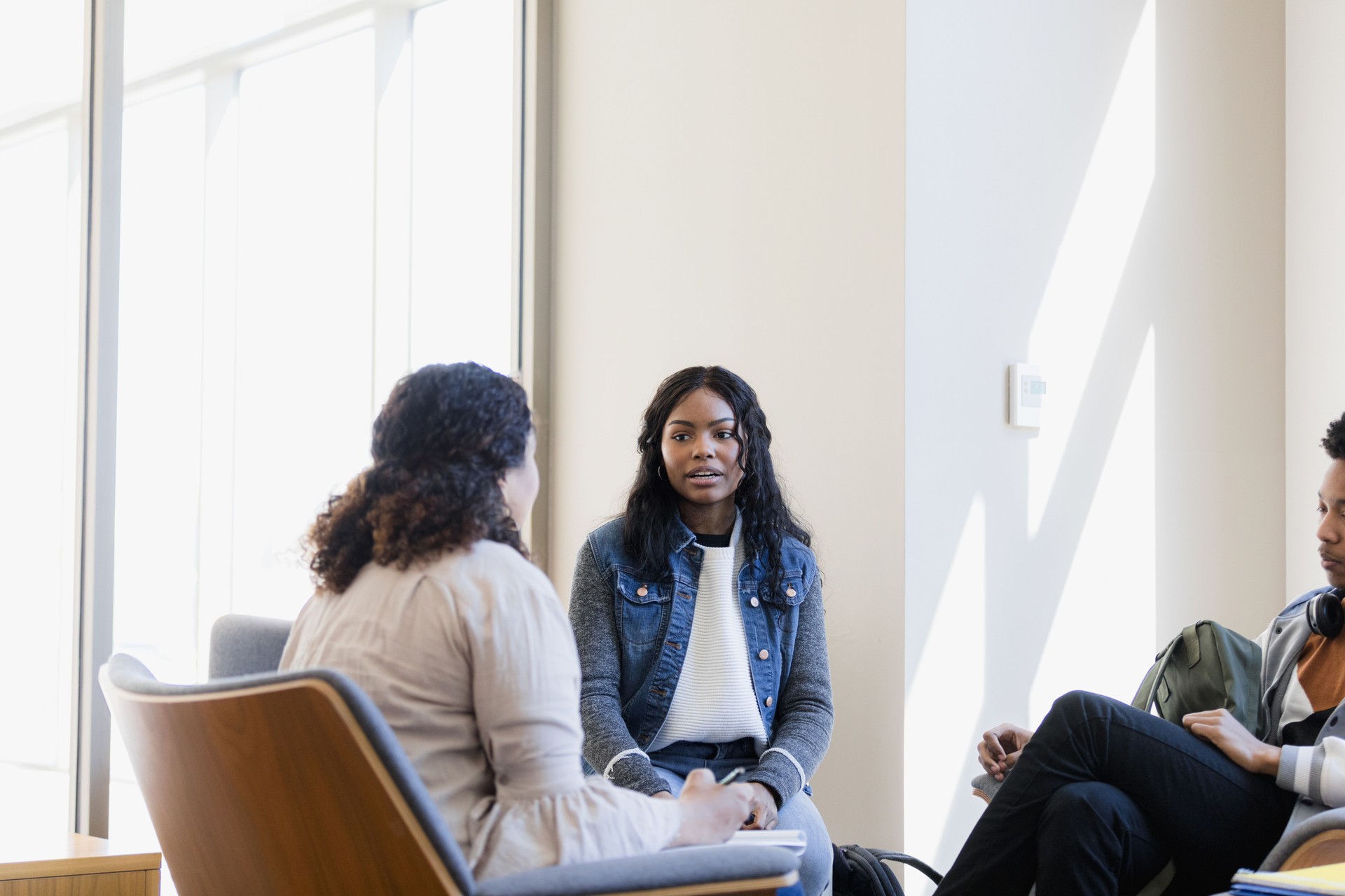 Girl shares when she and her brother meet with therapist